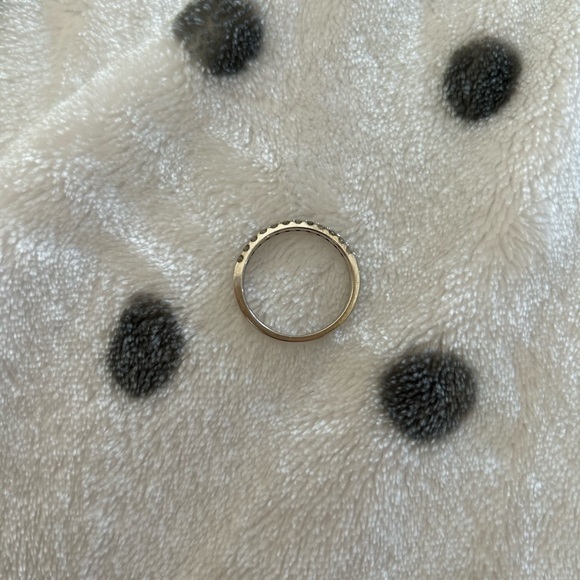 0.25 Diamond Band - Picture 3 of 10